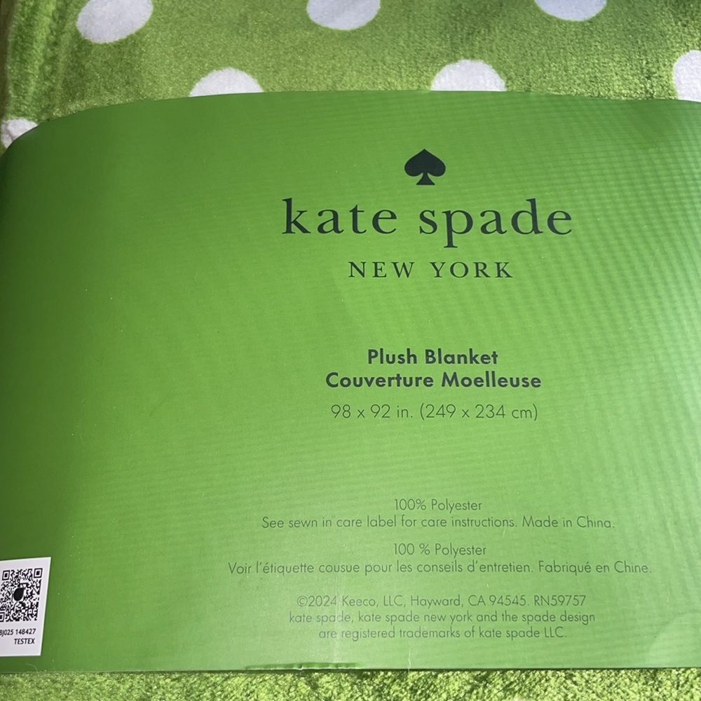 🎉HP🎉♠️KATE SPADE ♠️ Plush Adorable Polka Dot Fleece Queen Blanket - Picture 7 of 8